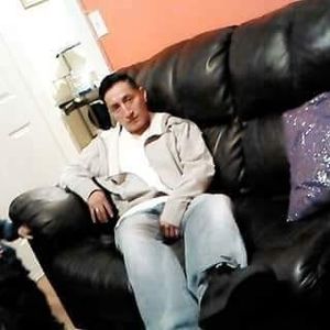 Meet your Posher, Cesar